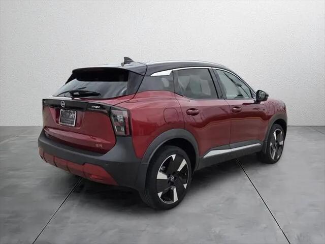 2025 Nissan Kicks SR FWD