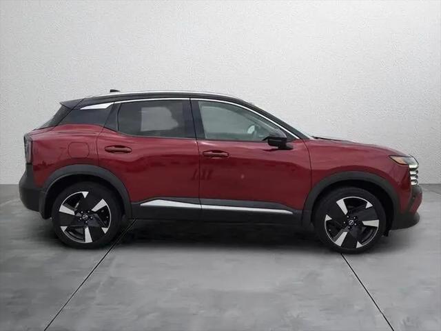 2025 Nissan Kicks SR FWD