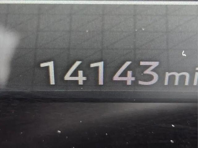 2025 Nissan Kicks SR FWD