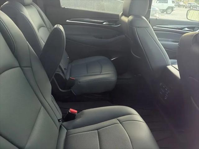 2023 Buick Enclave Essence FWD