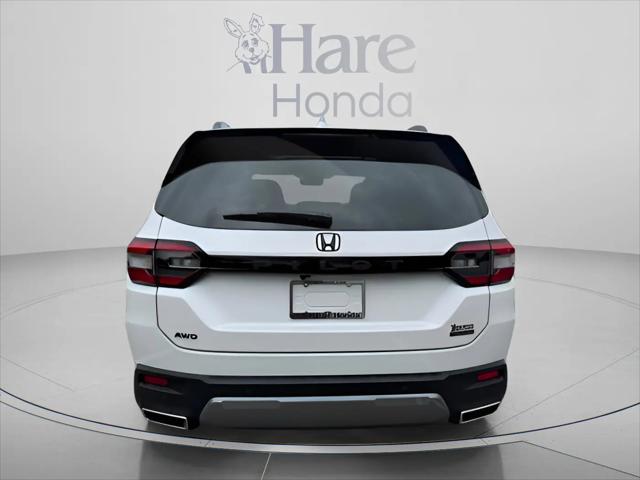 2026 Honda Pilot Touring Blackout