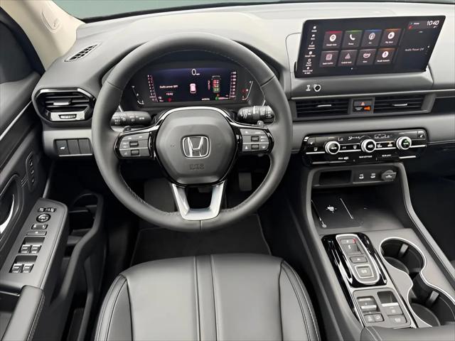 2026 Honda Pilot Touring Blackout