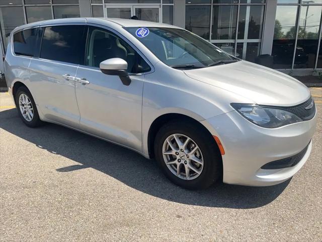 2023 Chrysler Voyager LX