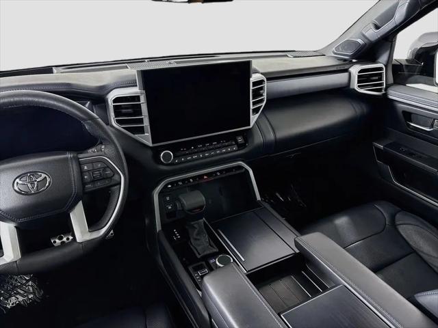 2025 Toyota Sequoia SR5
