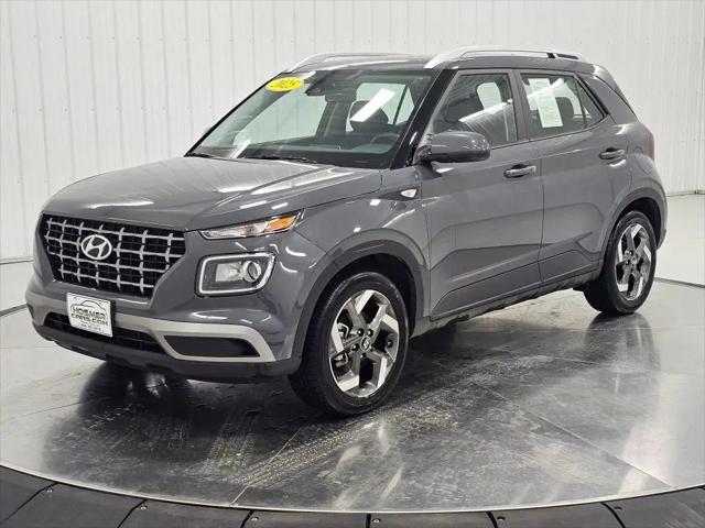 2025 Hyundai Venue SEL for sale in Mason City, IA