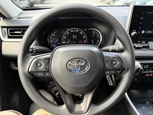 2025 Toyota RAV4 Hybrid LE