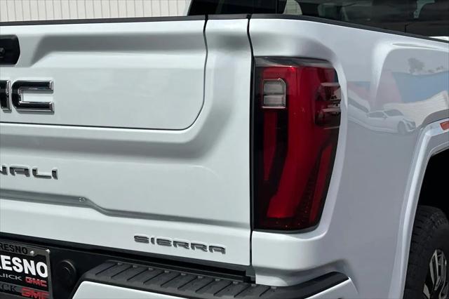 2026 GMC Sierra 2500HD Crew Cab, Standard Bed, Denali Ultimate, 4WD