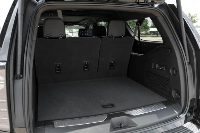 2026 Chevrolet Suburban Premier, 4WD