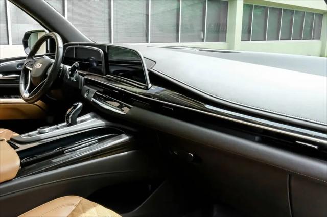 2023 Cadillac Escalade ESV 4WD Premium Luxury