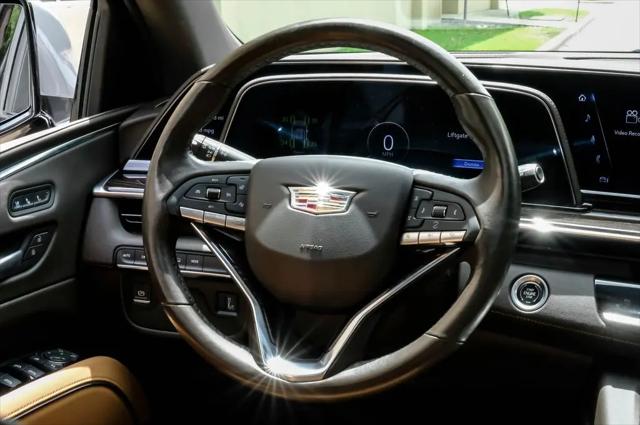 2023 Cadillac Escalade ESV 4WD Premium Luxury