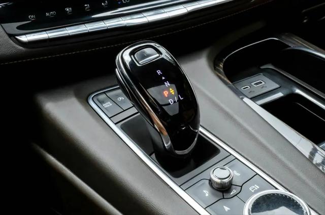 2023 Cadillac Escalade ESV 4WD Premium Luxury