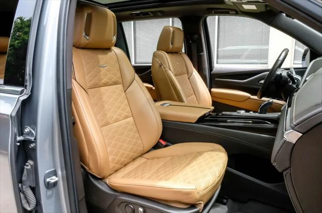 2023 Cadillac Escalade ESV 4WD Premium Luxury