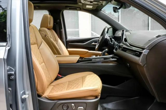 2023 Cadillac Escalade ESV 4WD Premium Luxury