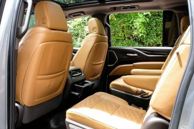 2023 Cadillac Escalade ESV 4WD Premium Luxury