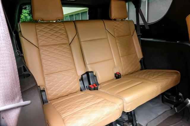 2023 Cadillac Escalade ESV 4WD Premium Luxury