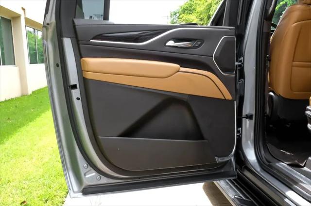 2023 Cadillac Escalade ESV 4WD Premium Luxury