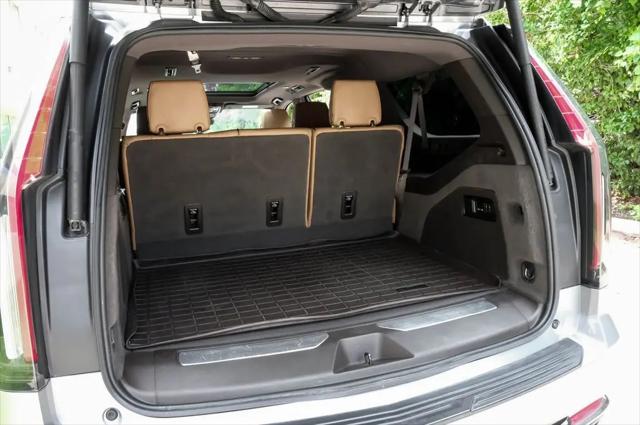 2023 Cadillac Escalade ESV 4WD Premium Luxury