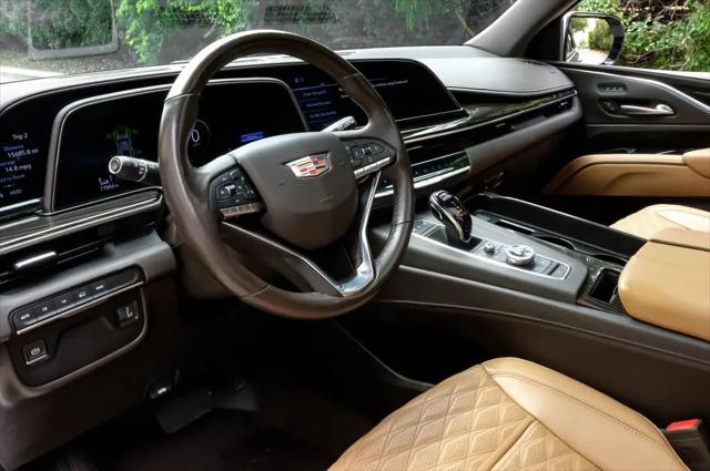 2023 Cadillac Escalade ESV 4WD Premium Luxury
