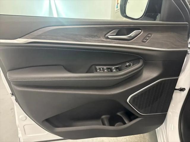 2026 Jeep Grand Cherokee L Limited Reserve