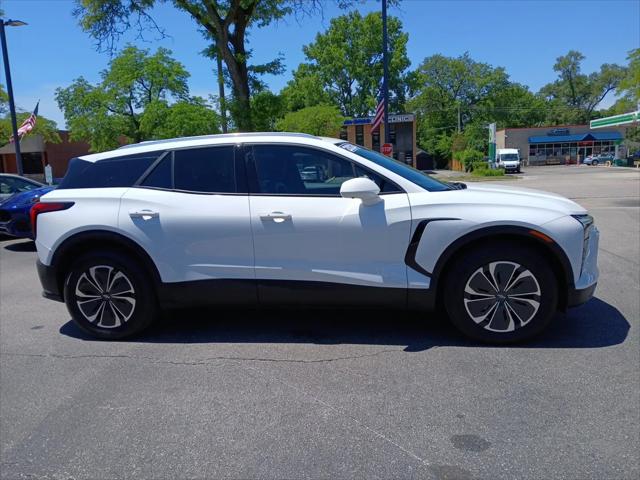 2024 Chevrolet V Blazer eAWD 2LT
