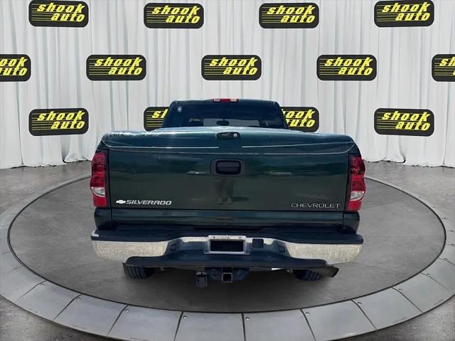 2004 Chevrolet Silverado 2500HD LS