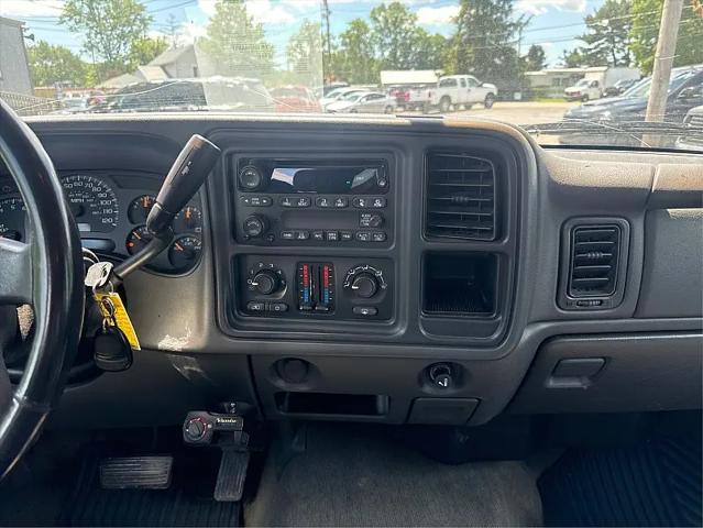 2004 Chevrolet Silverado 2500HD LS