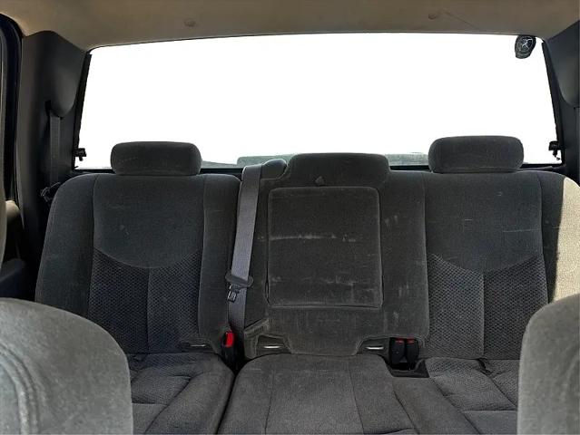 2004 Chevrolet Silverado 2500HD LS