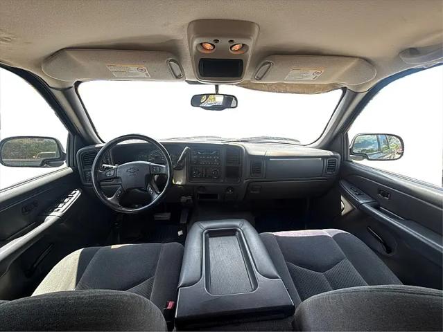 2004 Chevrolet Silverado 2500HD LS