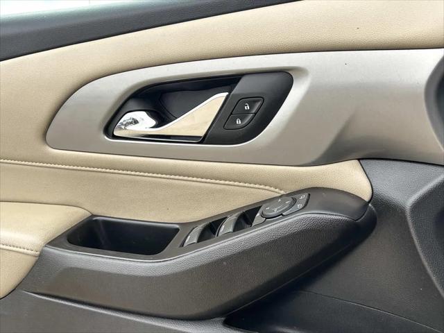 2023 Chevrolet Traverse AWD LS