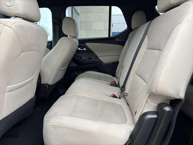 2023 Chevrolet Traverse AWD LS