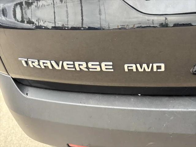 2023 Chevrolet Traverse AWD LS