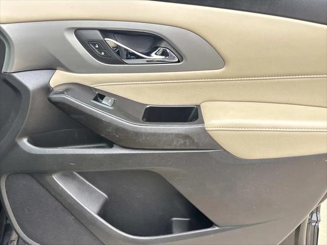 2023 Chevrolet Traverse AWD LS