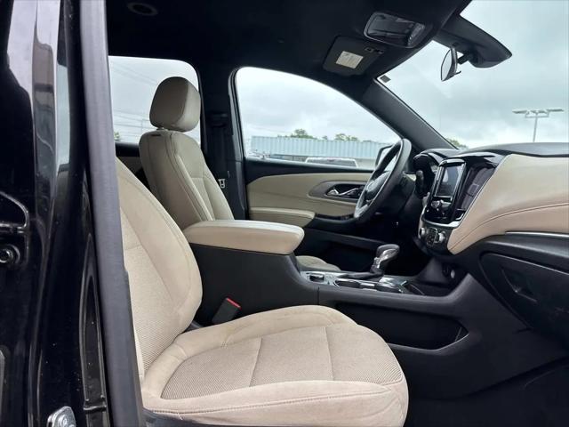 2023 Chevrolet Traverse AWD LS