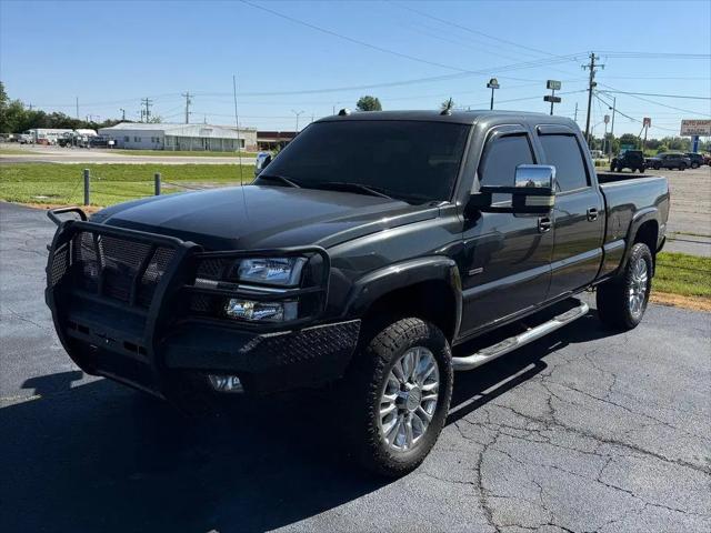 2004 Chevrolet Silverado 2500HD LT for sale in Salem, IL