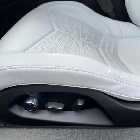 2024 Chevrolet Corvette E-Ray RWD Coupe 3LZ