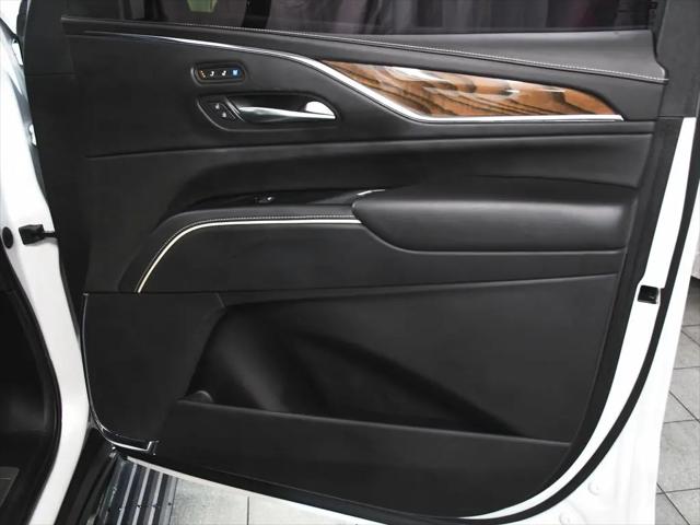 2023 Cadillac Escalade ESV Sport Platinum