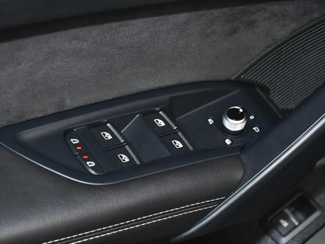 2023 Audi SQ5 Premium Plus TFSI quattro Tiptronic