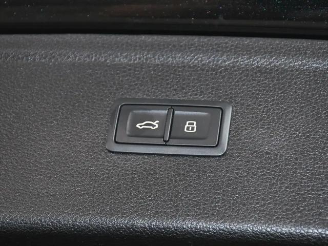 2023 Audi SQ5 Premium Plus TFSI quattro Tiptronic