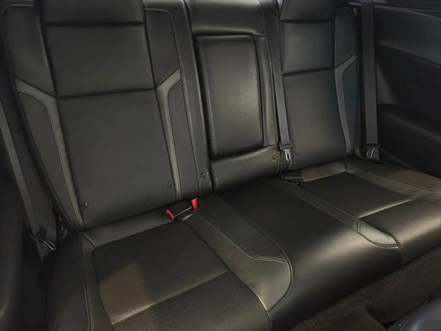 2015 Dodge Challenger R/T Plus