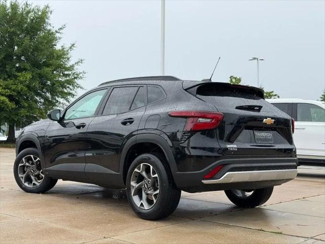 2025 Chevrolet Trax FWD LT