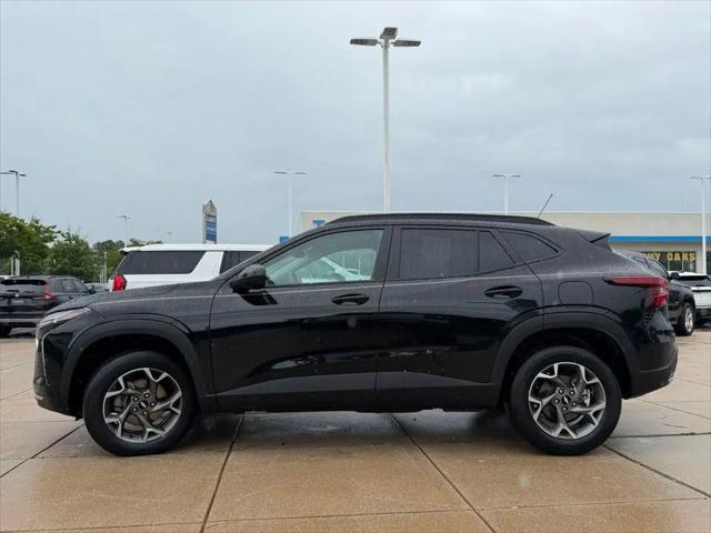 2025 Chevrolet Trax FWD LT