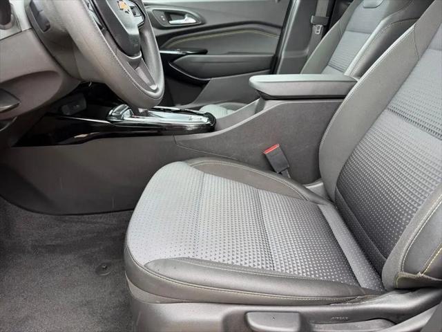 2025 Chevrolet Trax FWD LT