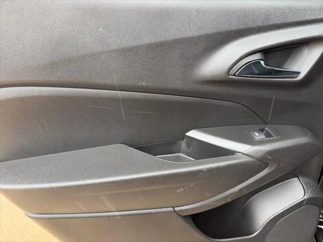 2025 Chevrolet Trax FWD LT