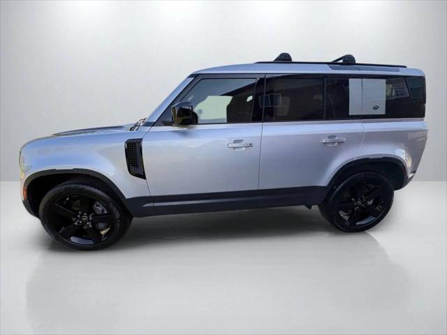 2023 Land Rover Defender 110 SE