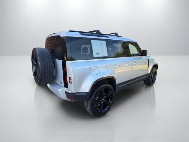 2023 Land Rover Defender 110 SE