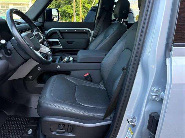 2023 Land Rover Defender 110 SE