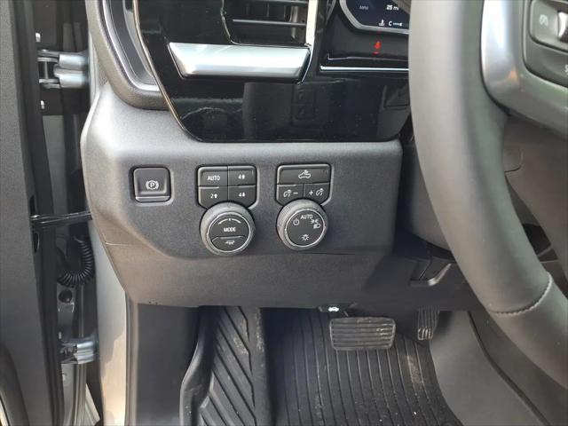 2026 Chevrolet Silverado 1500 4WD Crew Cab Standard Bed LT