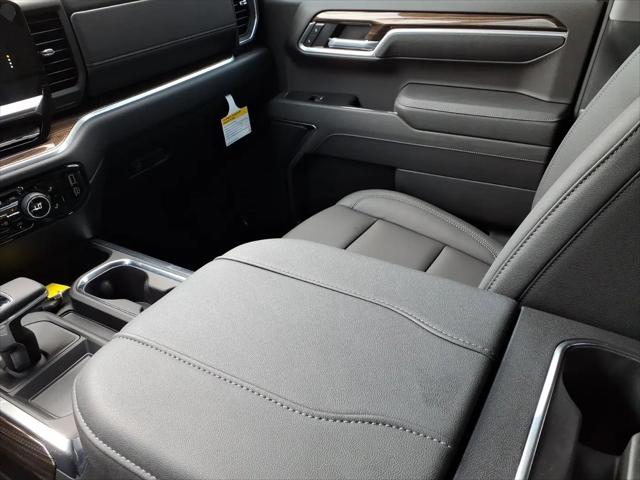 2026 Chevrolet Silverado 1500 4WD Crew Cab Standard Bed LT
