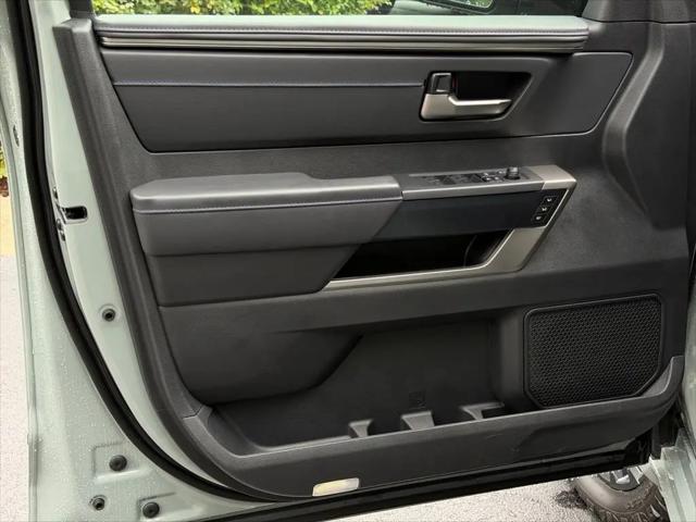 2026 Toyota Tundra Platinum Hybrid CrewMax 5.5' Bed