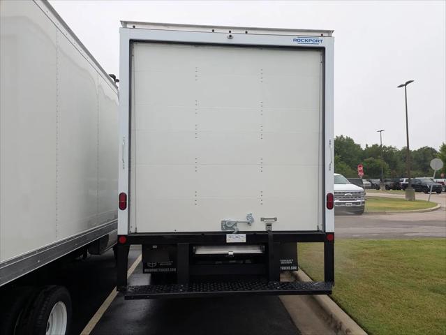 2027 Ford E-Series Cutaway E-450